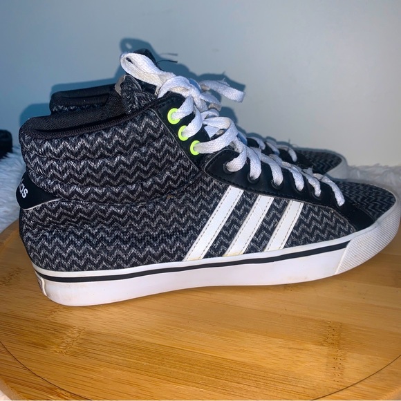 adidas Shoes - Adidas BBPark Mid Neo Black Chevron Print Sneakers Shoes Women’s Sz 8